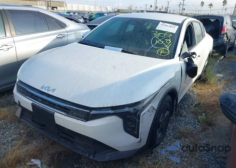 2025 Kia K4 Lxs from USA, damaged, VIN 3KPFT4DE3SE114583